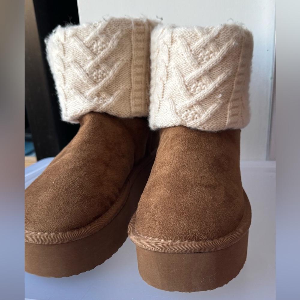 Unionbay platform Ugg style boots